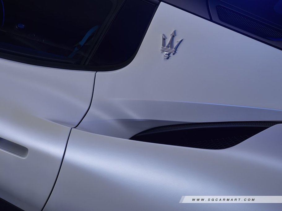 https://i.i-sgcm.com/new_cars/cars/21509/21509_g14