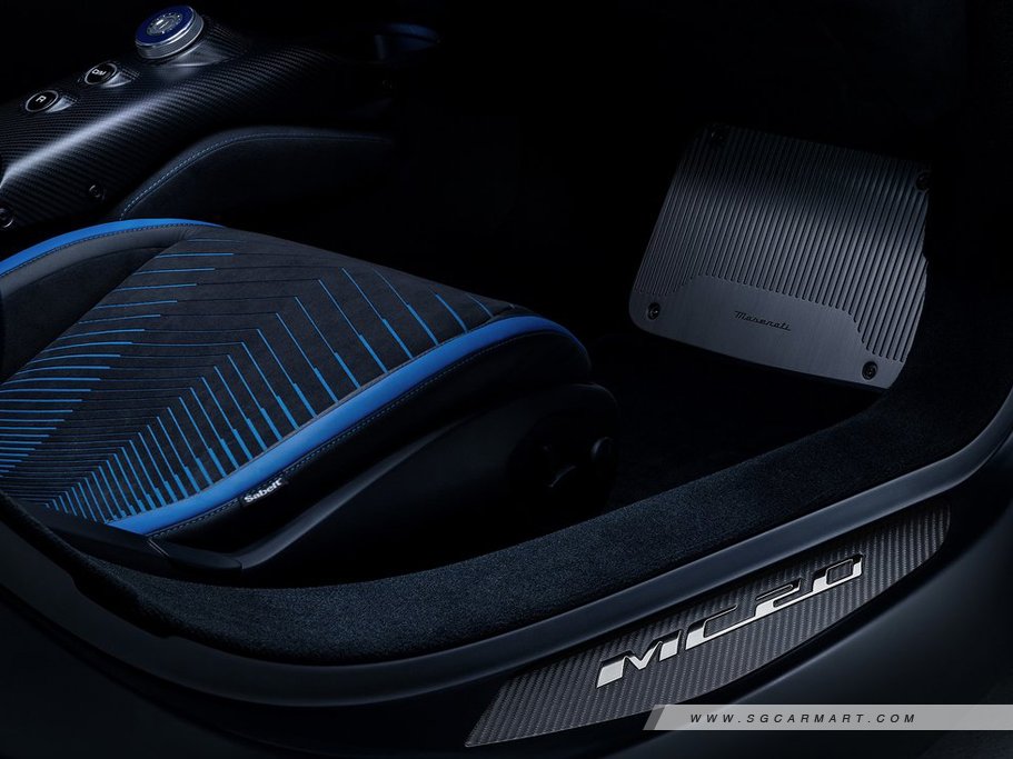 https://i.i-sgcm.com/new_cars/cars/21509/21509_g26