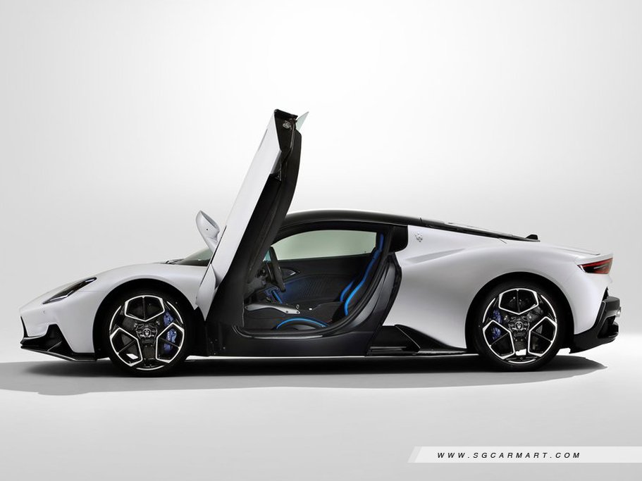 https://i.i-sgcm.com/new_cars/cars/21509/21509_g3
