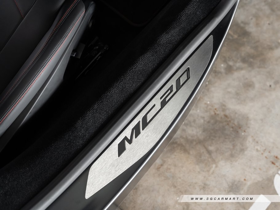 https://i.i-sgcm.com/new_cars/cars/21509/21509_g54