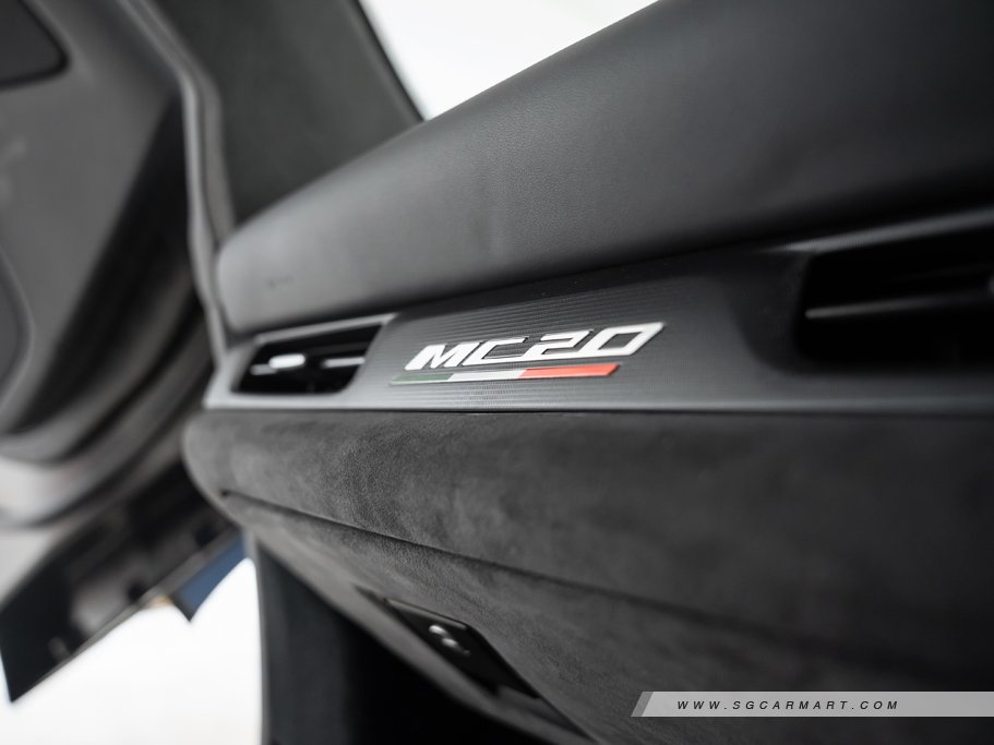 https://i.i-sgcm.com/new_cars/cars/21509/21509_g68