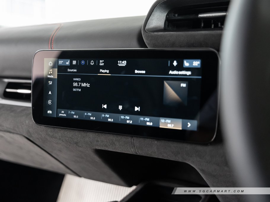 https://i.i-sgcm.com/new_cars/cars/21509/21509_g71