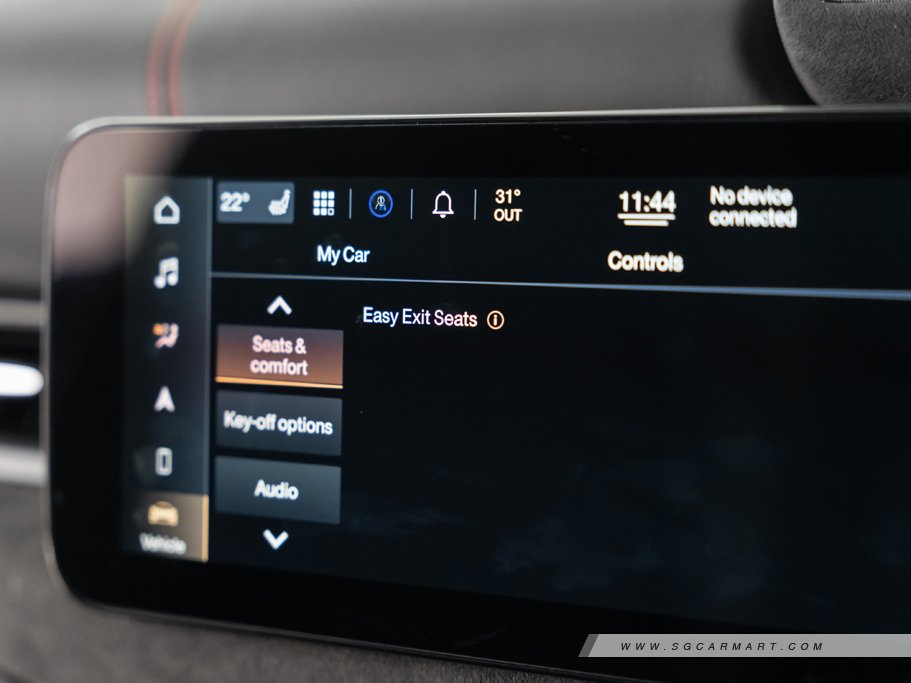 https://i.i-sgcm.com/new_cars/cars/21509/21509_g74