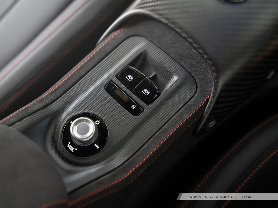 https://i.i-sgcm.com/new_cars/cars/21509/21509_g79
