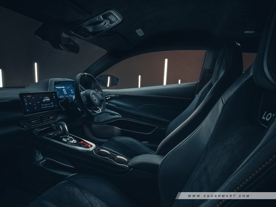 https://i.i-sgcm.com/new_cars/cars/21512/21512_g19