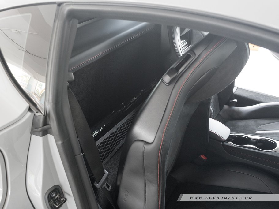 https://i.i-sgcm.com/new_cars/cars/21512/21512_g66