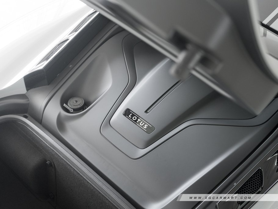 https://i.i-sgcm.com/new_cars/cars/21512/21512_g69