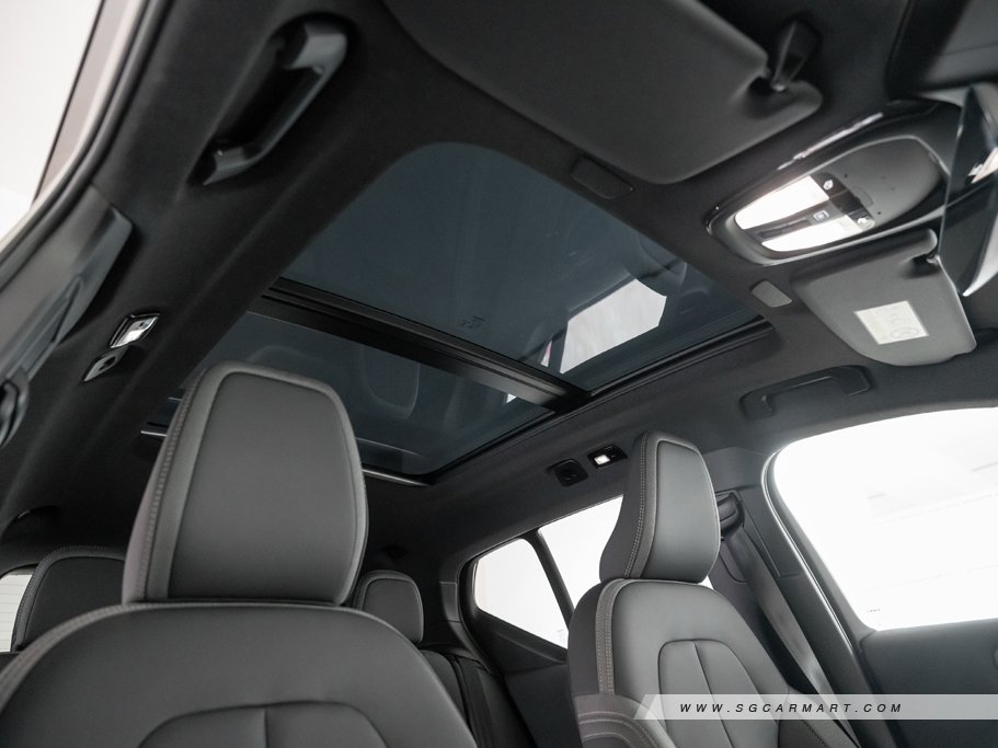 https://i.i-sgcm.com/new_cars/cars/21514/21514_g108