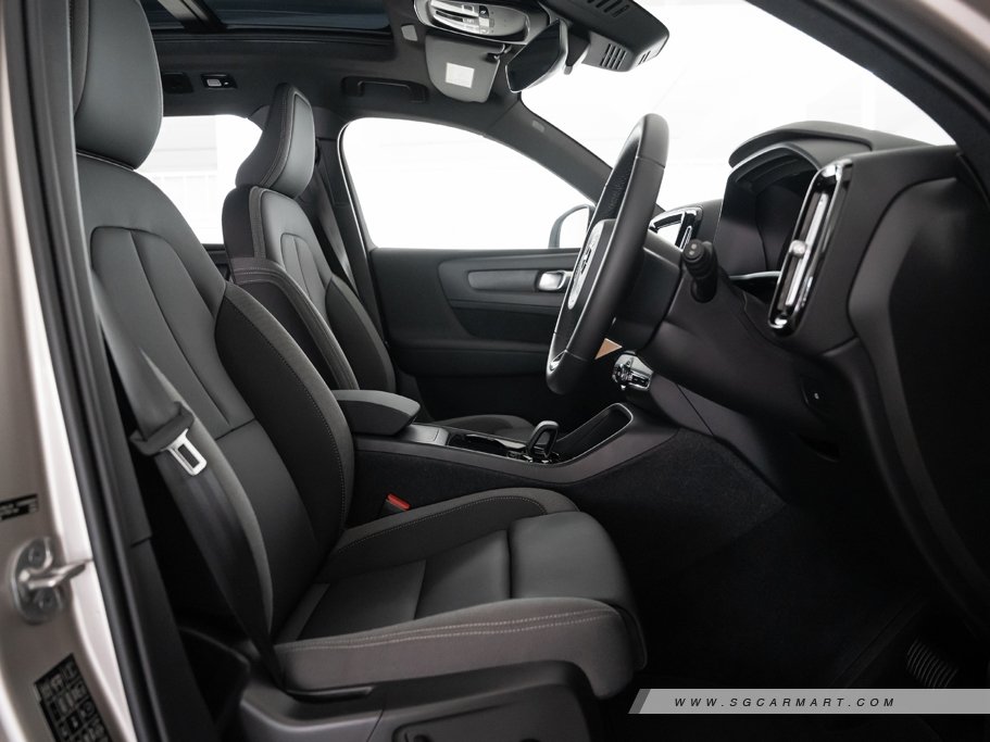 https://i.i-sgcm.com/new_cars/cars/21514/21514_g110