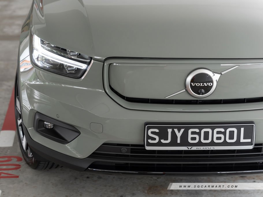 https://i.i-sgcm.com/new_cars/cars/21514/21514_g39