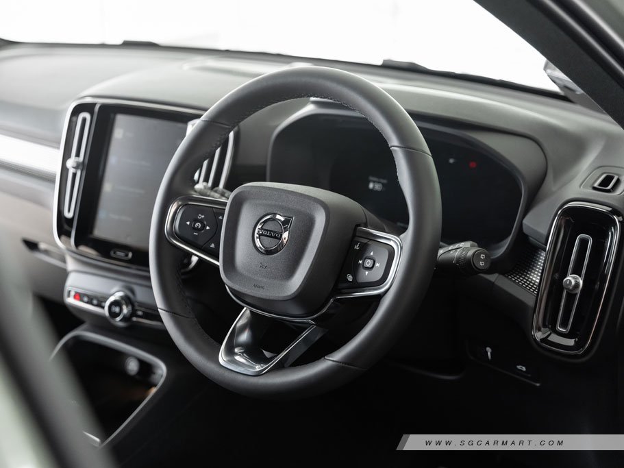https://i.i-sgcm.com/new_cars/cars/21514/21514_g45