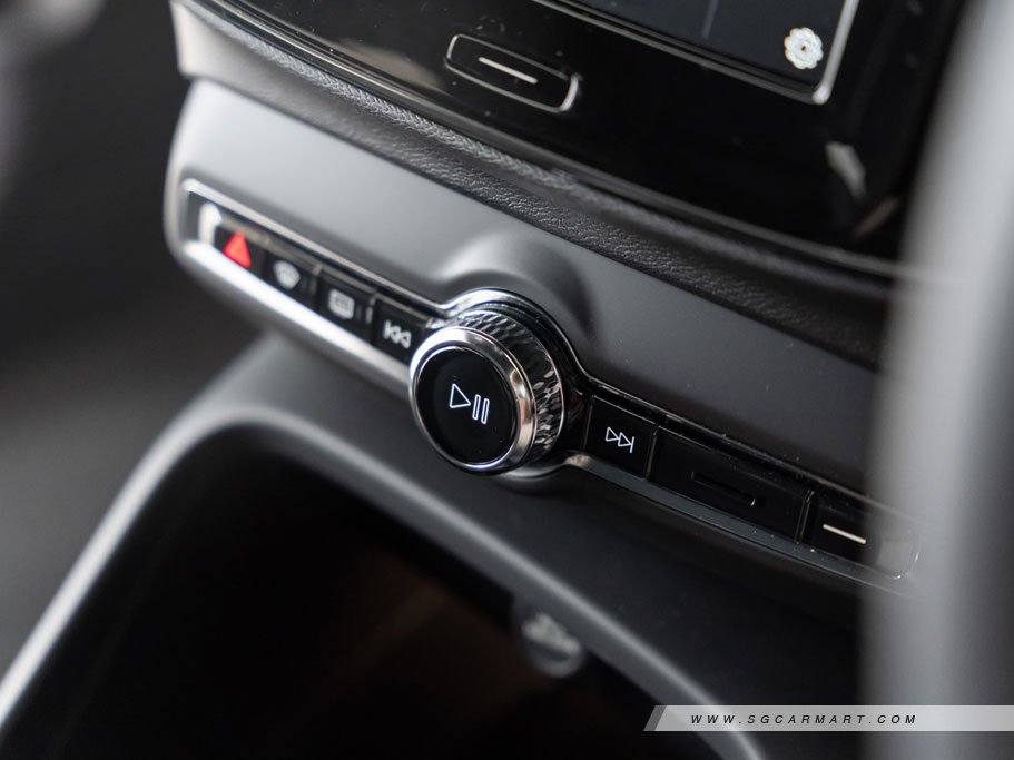 https://i.i-sgcm.com/new_cars/cars/21514/21514_g61