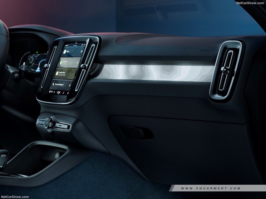 https://i.i-sgcm.com/new_cars/cars/21515/21515_g22
