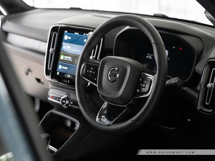https://i.i-sgcm.com/new_cars/cars/21515/21515_g41
