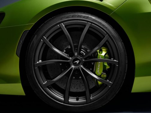 https://i.i-sgcm.com/new_cars/cars/21516/21516_g12