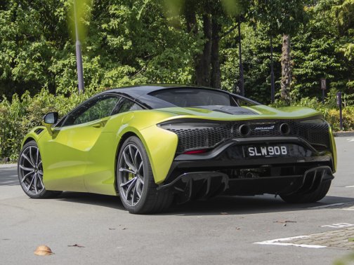 https://i.i-sgcm.com/new_cars/cars/21516/21516_g22