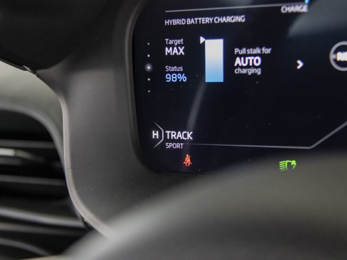 https://i.i-sgcm.com/new_cars/cars/21516/21516_g38