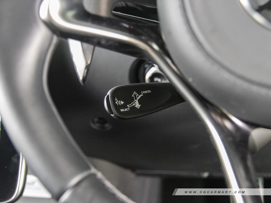 https://i.i-sgcm.com/new_cars/cars/21516/21516_g39