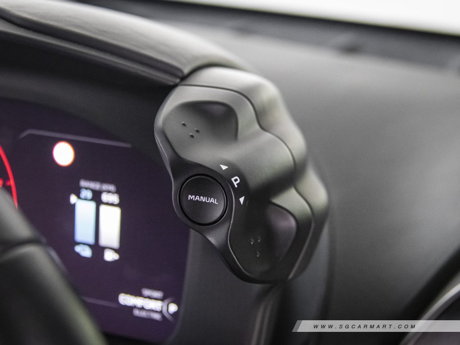 https://i.i-sgcm.com/new_cars/cars/21516/21516_g40