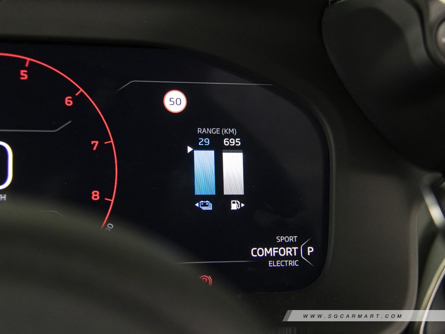 https://i.i-sgcm.com/new_cars/cars/21516/21516_g41