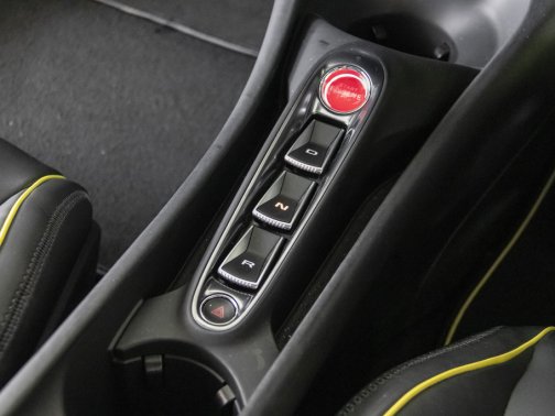 https://i.i-sgcm.com/new_cars/cars/21516/21516_g46