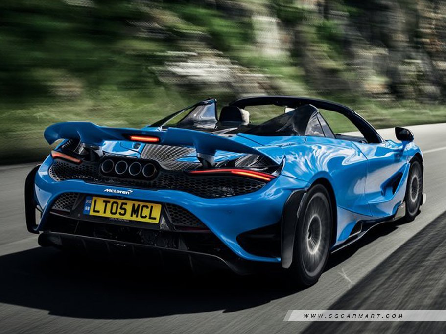 McLaren 765LT Spider 8