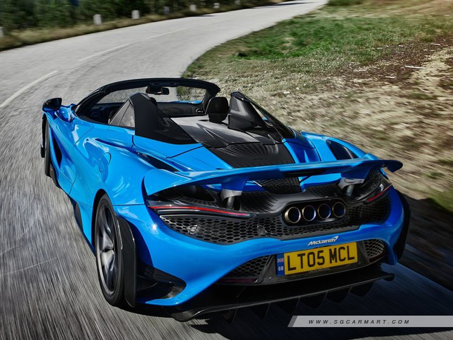 McLaren 765LT Spider 9