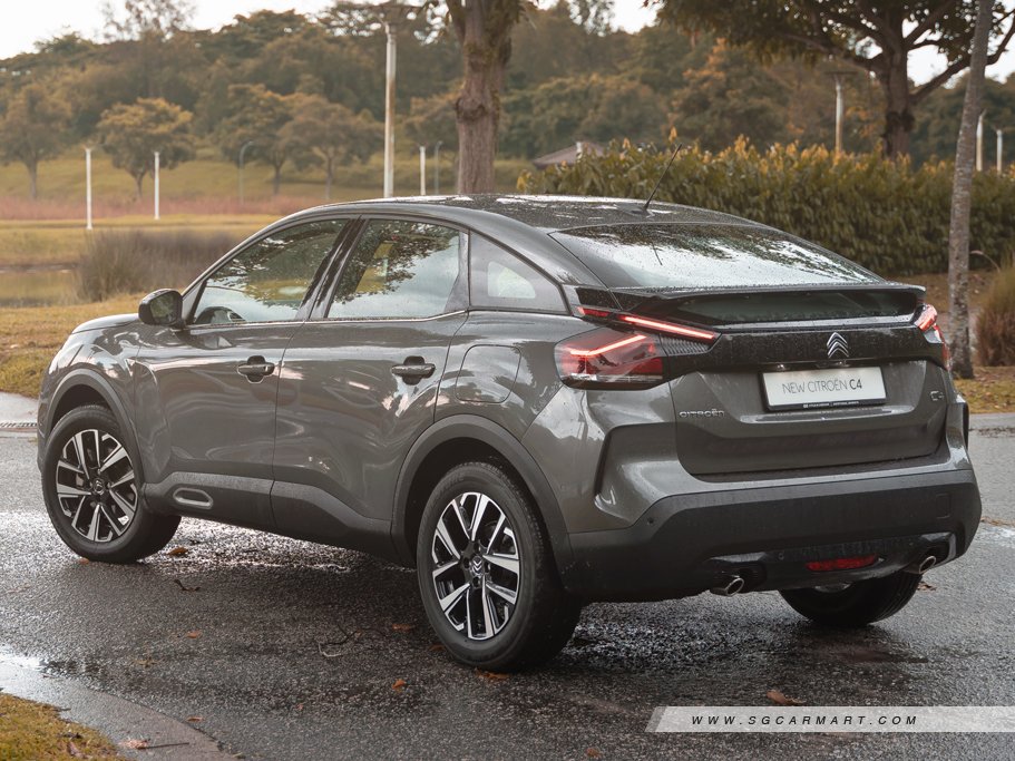 https://i.i-sgcm.com/new_cars/cars/21518/21518_g18