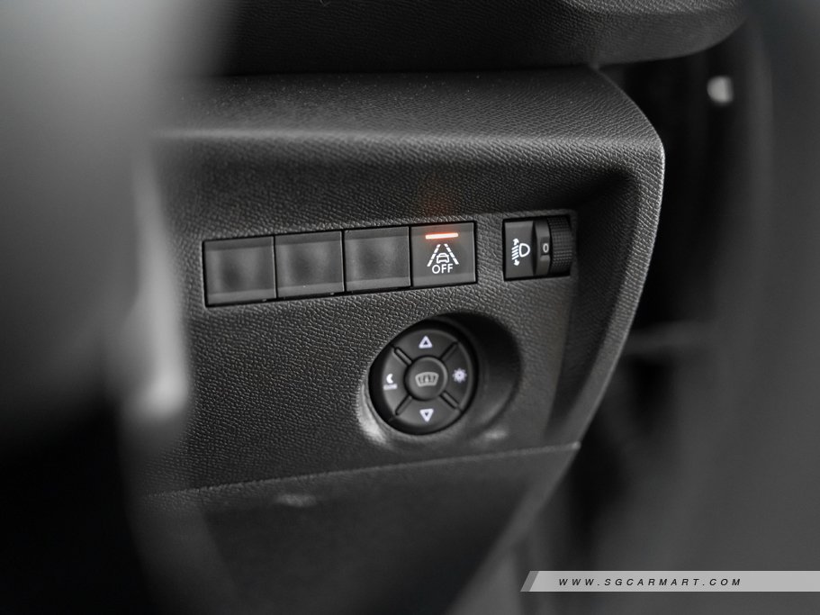 https://i.i-sgcm.com/new_cars/cars/21518/21518_g36