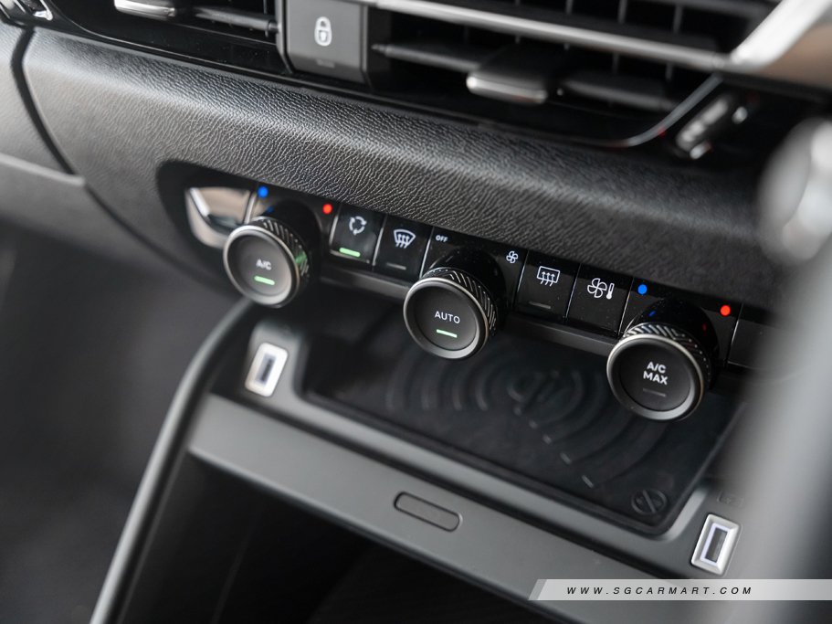 https://i.i-sgcm.com/new_cars/cars/21518/21518_g41