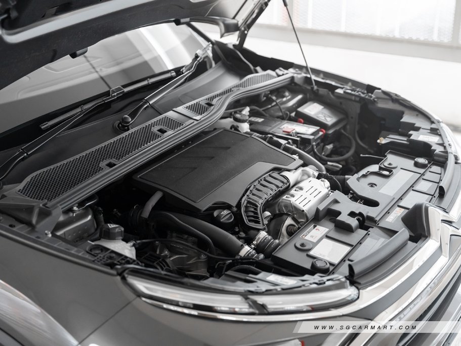 https://i.i-sgcm.com/new_cars/cars/21518/21518_g56