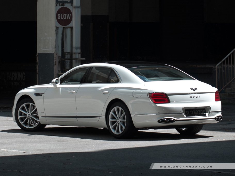 https://i.i-sgcm.com/new_cars/cars/21519/21519_g14