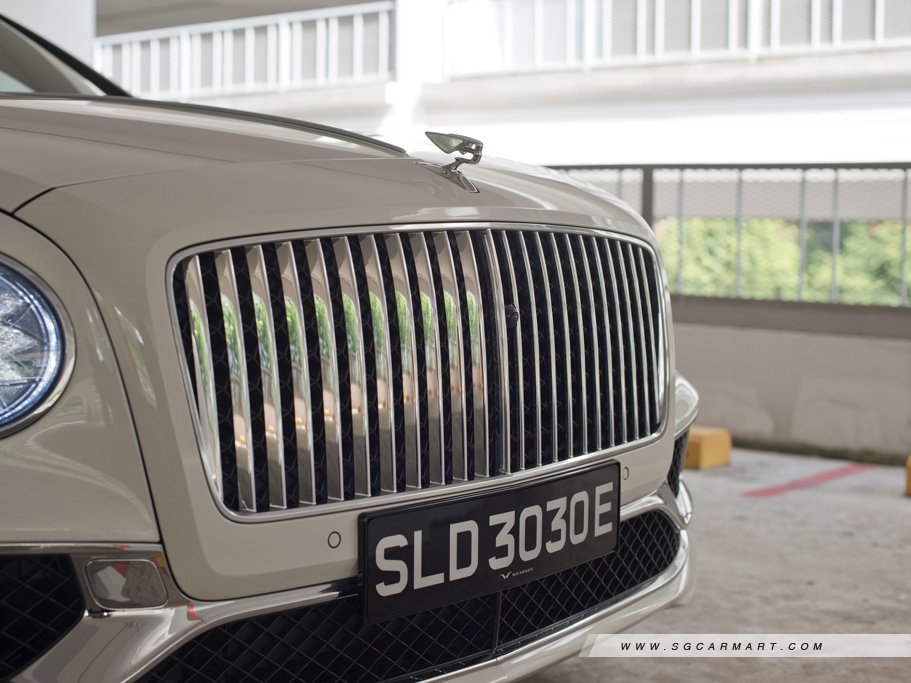 https://i.i-sgcm.com/new_cars/cars/21519/21519_g17