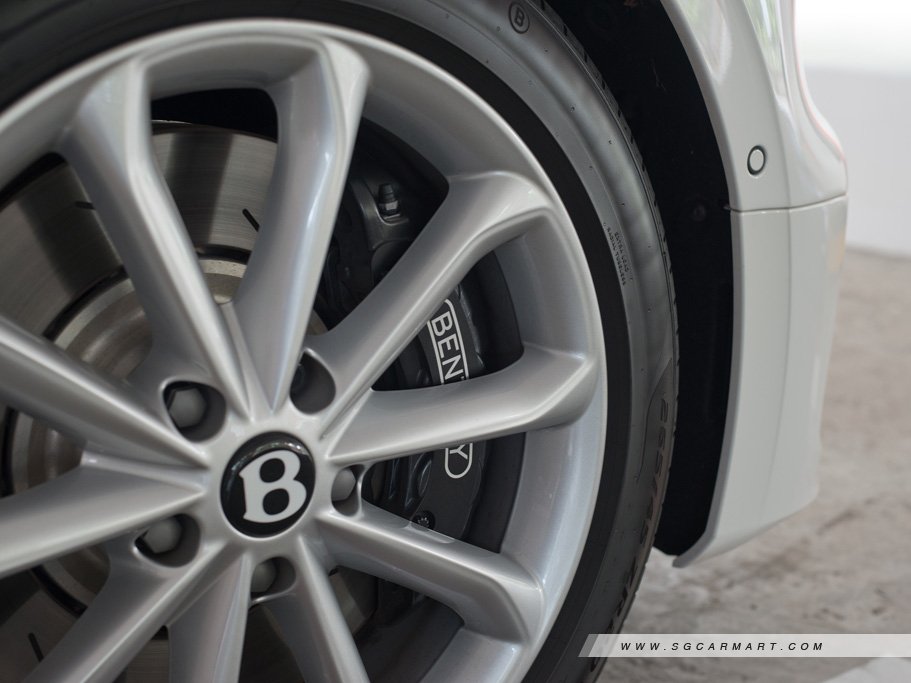 https://i.i-sgcm.com/new_cars/cars/21519/21519_g20