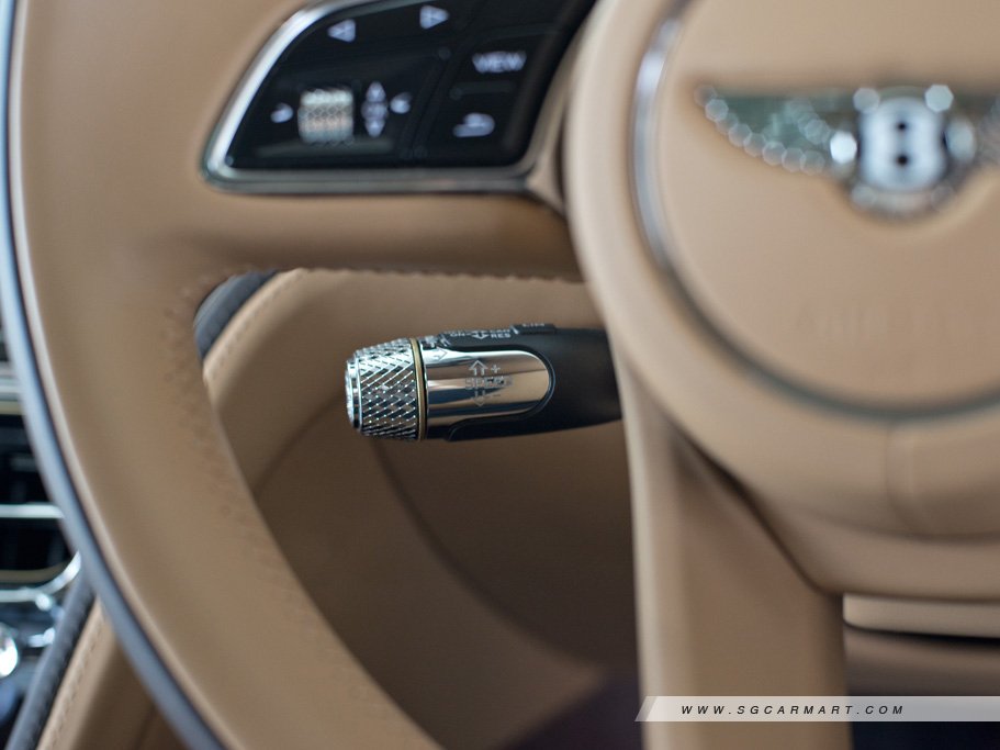 https://i.i-sgcm.com/new_cars/cars/21519/21519_g30