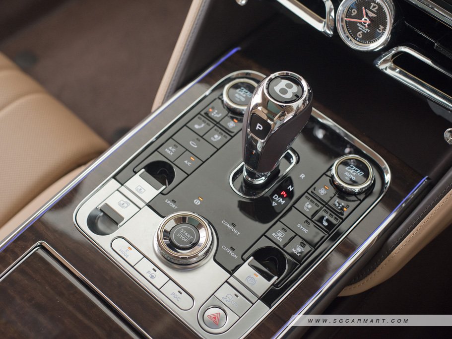 https://i.i-sgcm.com/new_cars/cars/21519/21519_g41