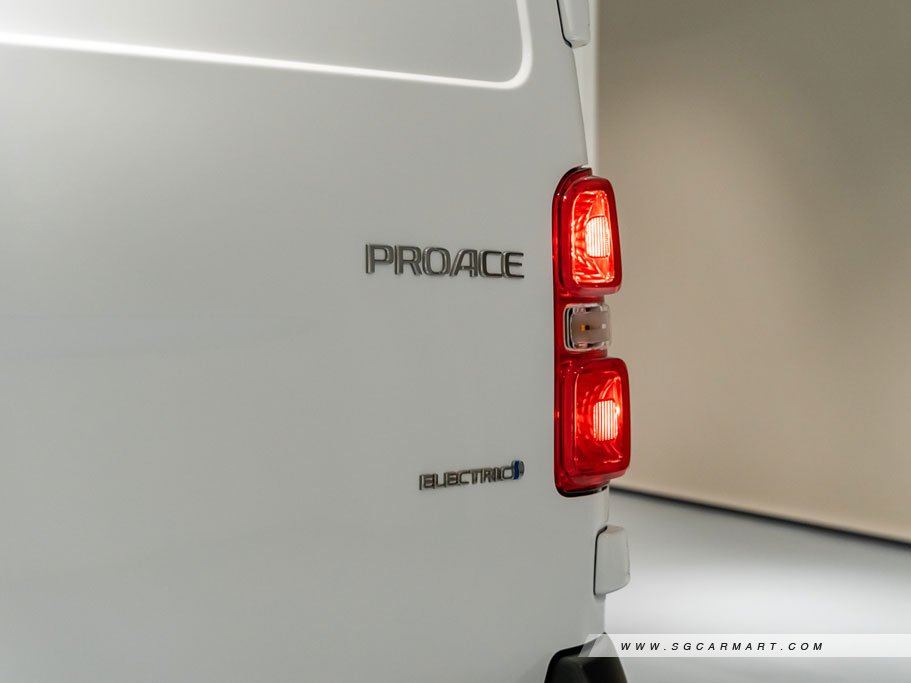 Toyota Proace Electric 75 kWh 11