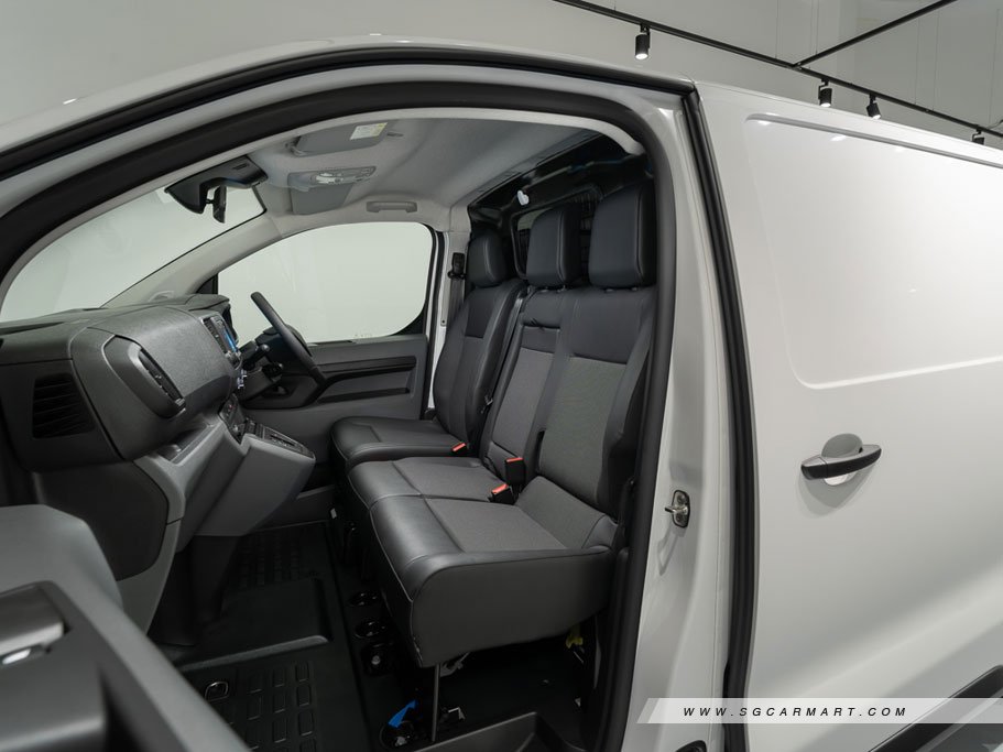 Toyota Proace Electric 75 kWh 12
