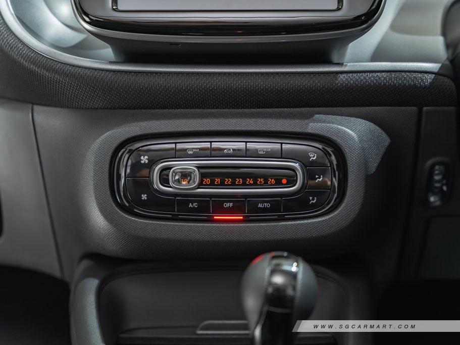 https://i.i-sgcm.com/new_cars/cars/21525/21525_g22