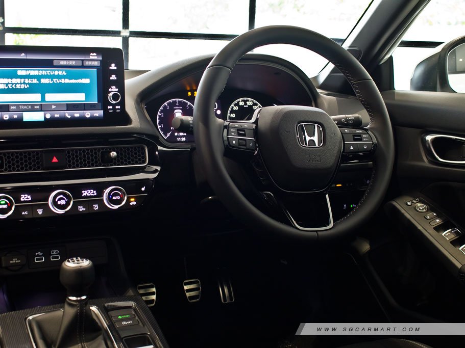 https://i.i-sgcm.com/new_cars/cars/21526/21526_g15