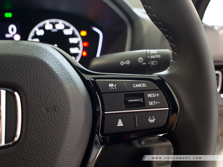 https://i.i-sgcm.com/new_cars/cars/21526/21526_g18