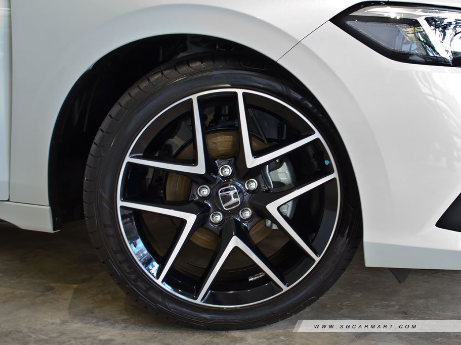 https://i.i-sgcm.com/new_cars/cars/21526/21526_g9