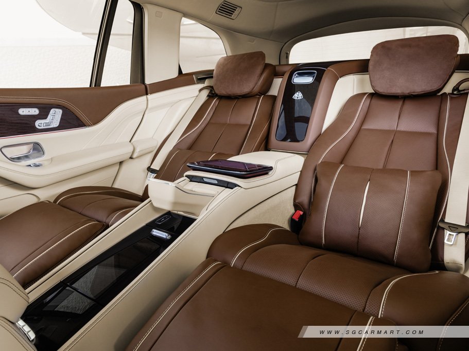 Mercedes-Benz Maybach GLS-Class Mild Hybrid GLS600 4MATIC 2 Tone 15