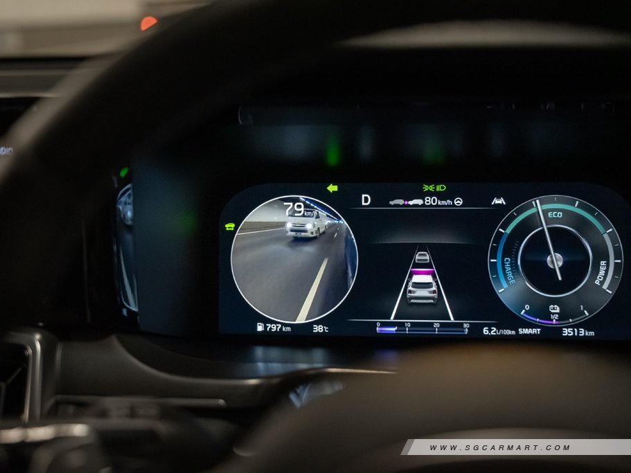 https://i.i-sgcm.com/new_cars/cars/21529/21529_g47