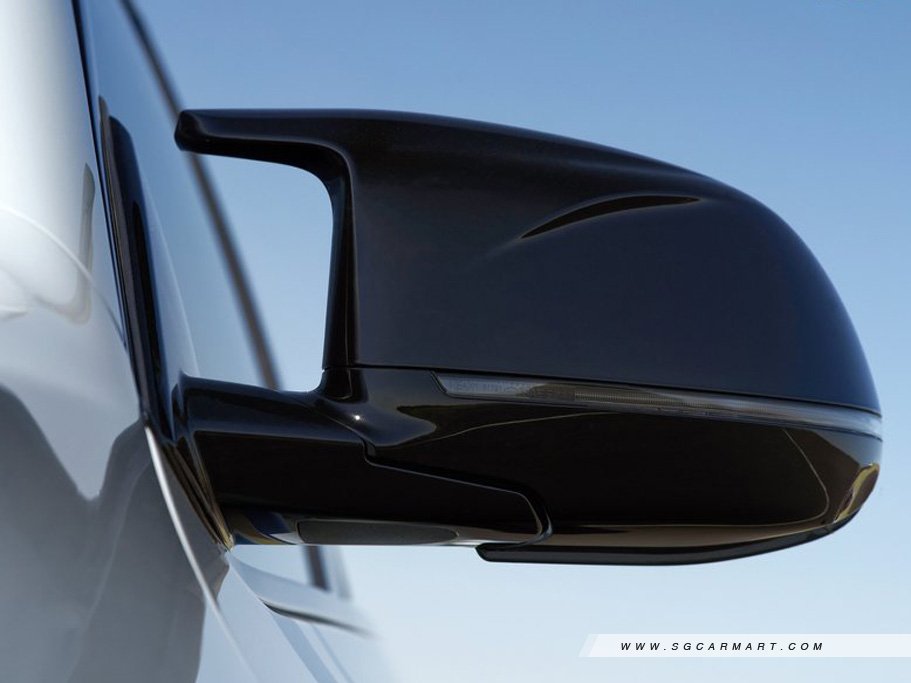 https://i.i-sgcm.com/new_cars/cars/21530/21530_g11