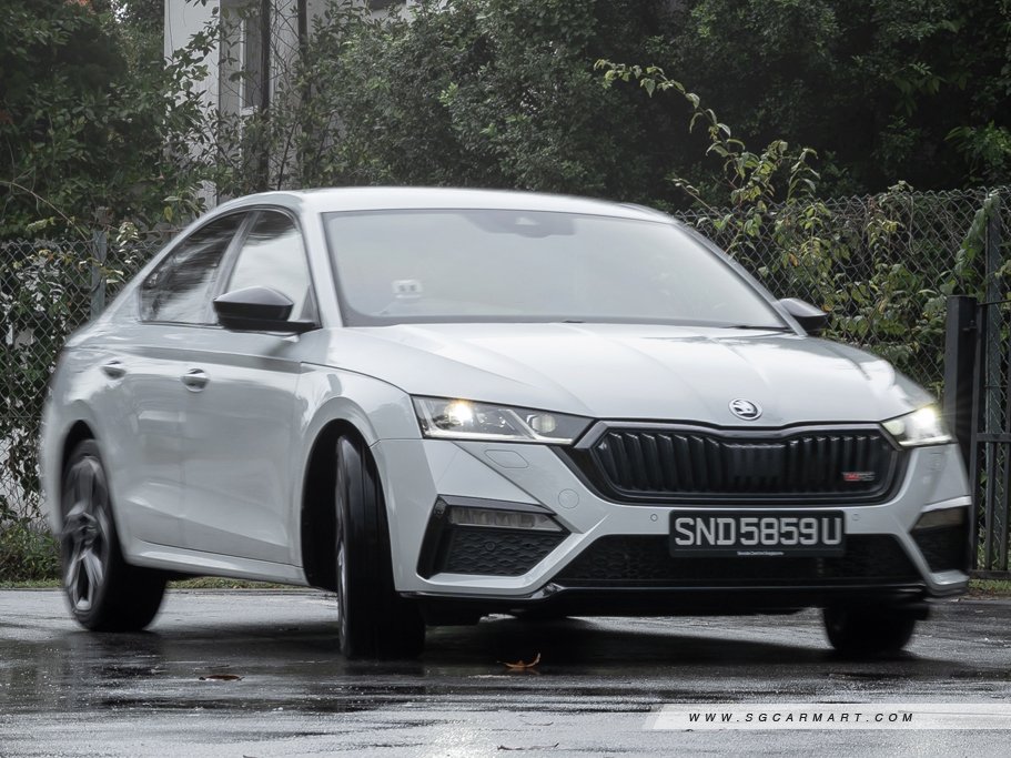 https://i.i-sgcm.com/new_cars/cars/21531/21531_g22