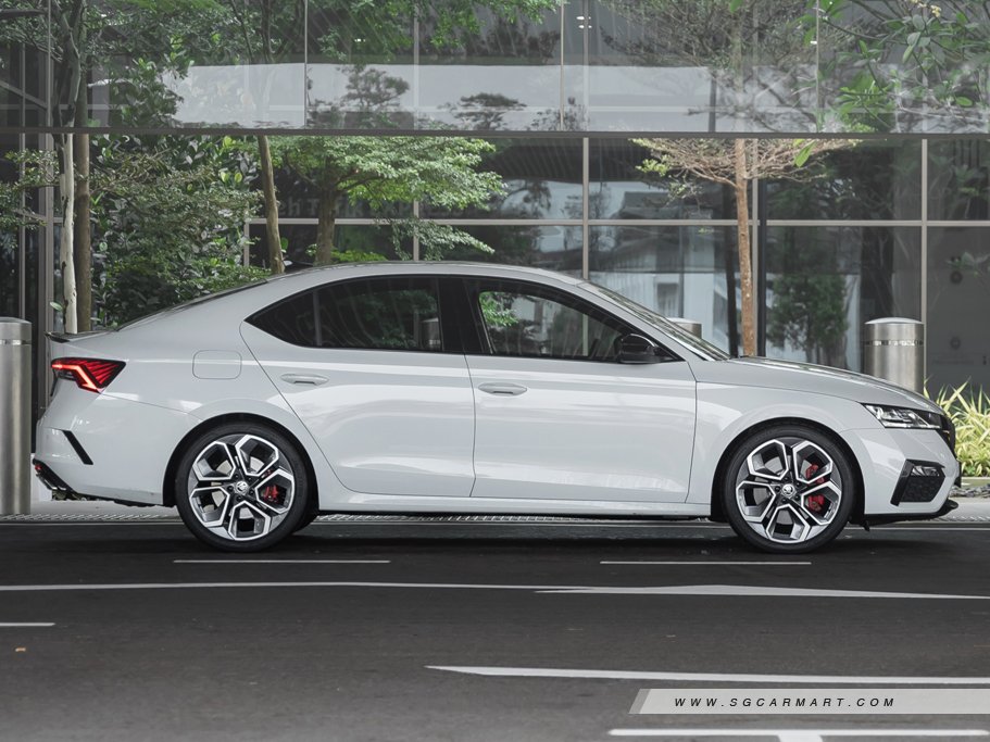 https://i.i-sgcm.com/new_cars/cars/21531/21531_g27