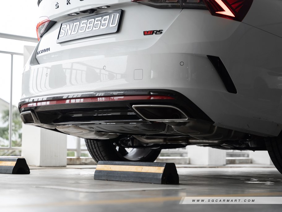 https://i.i-sgcm.com/new_cars/cars/21531/21531_g33