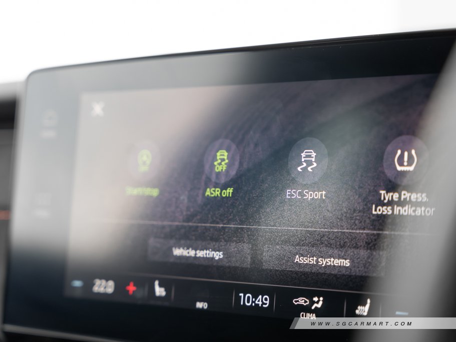 https://i.i-sgcm.com/new_cars/cars/21531/21531_g61