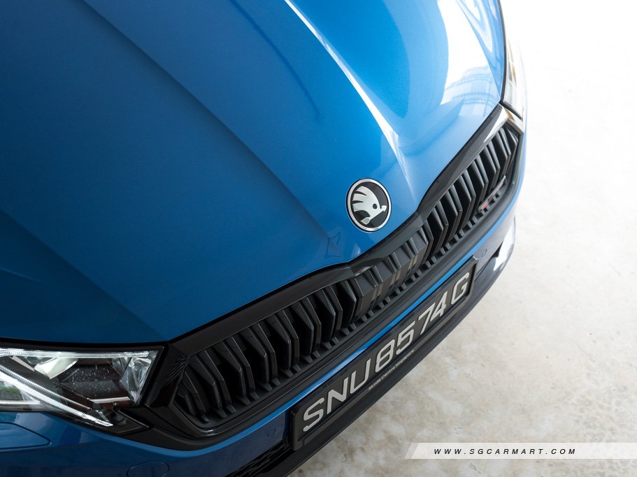 https://i.i-sgcm.com/new_cars/cars/21531/21531_g83
